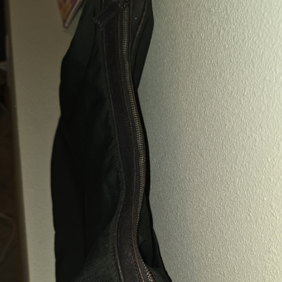 Gucci Tom Ford Black Hobo Bag Comes With COA - Picture 9 of 16